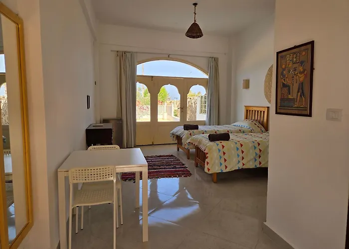 Konukevi Rayhana 3*